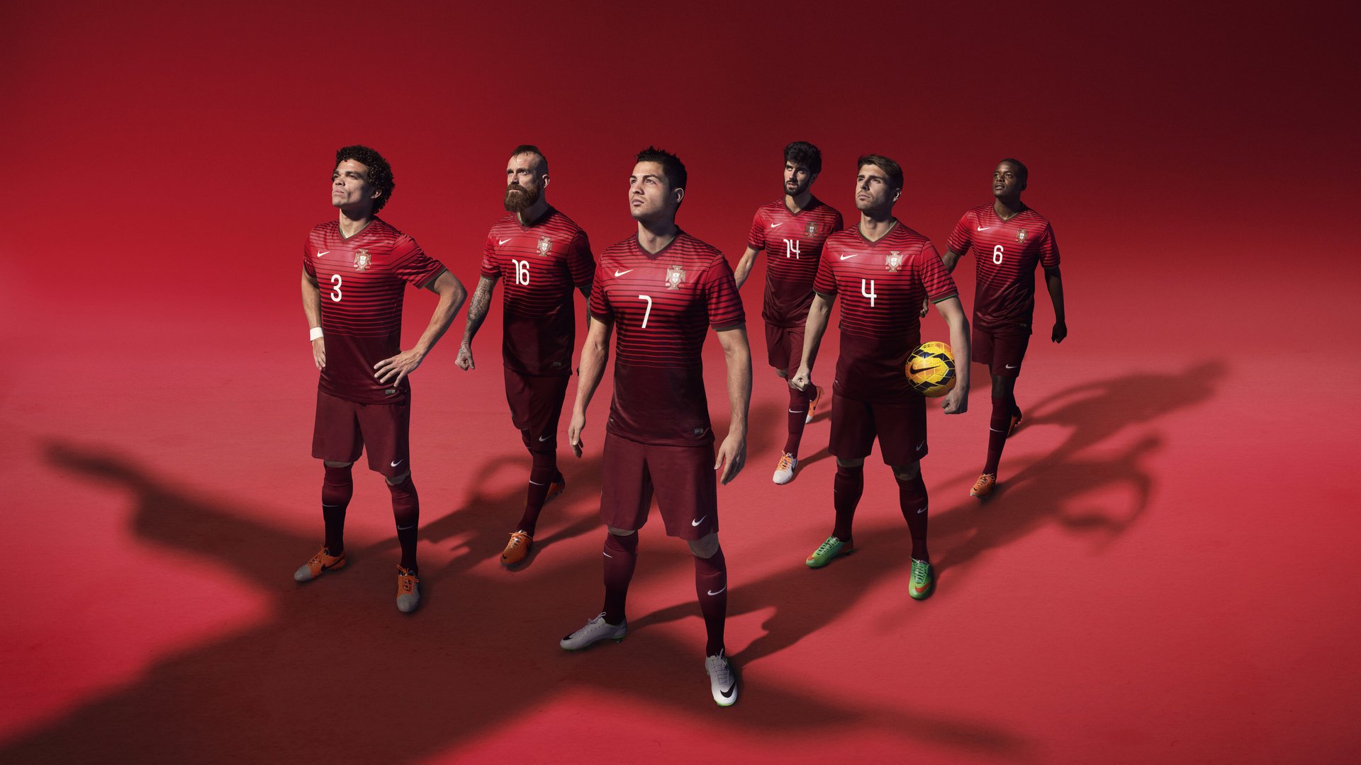 “青少年足球公益训练营在边远地区落地,普及足球运动”,青少年足球训练基地